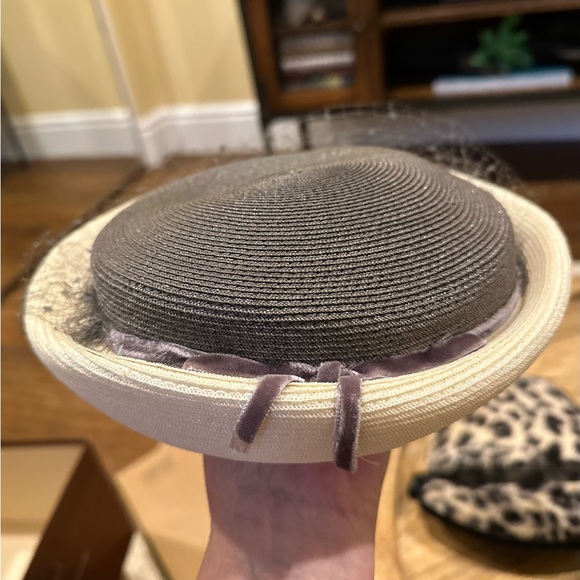 VINTAGE Veeda Louisa Hat Velvet silver/purple ribbon and lace embellishment - Picture 2 of 6